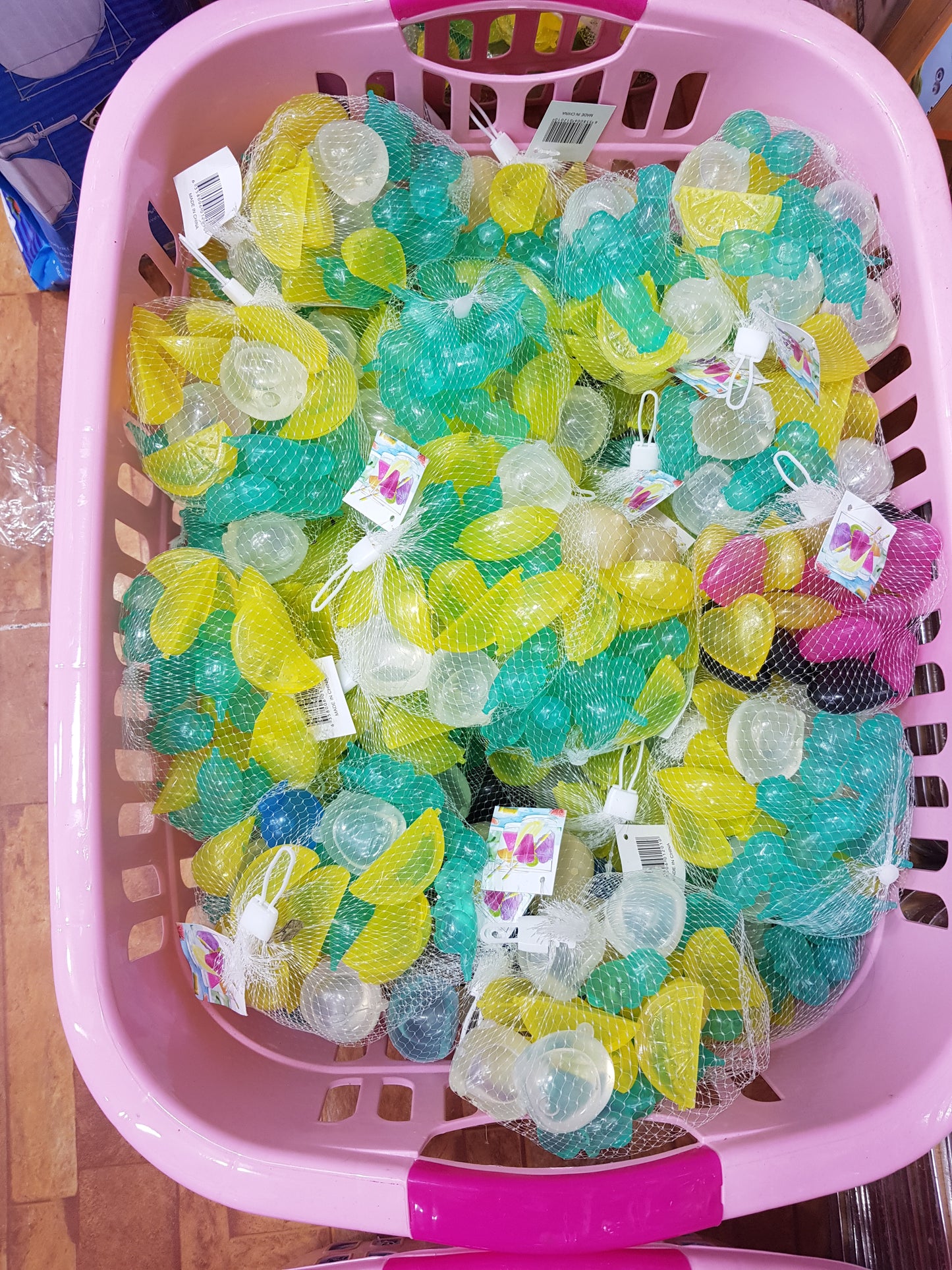 Reusable Ice cubes - Set of 24 cubes